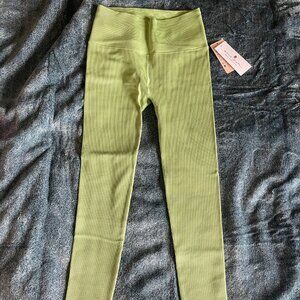 NWT Spiritual Gangster Love Sculpt Seamless 7/8 Leggings MOJITO Size M/L
